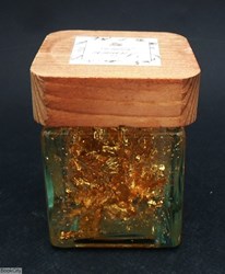 تصویر  شمع شيشه‌اي مكعبي ورق طلا درب چوبي لومي‌ير